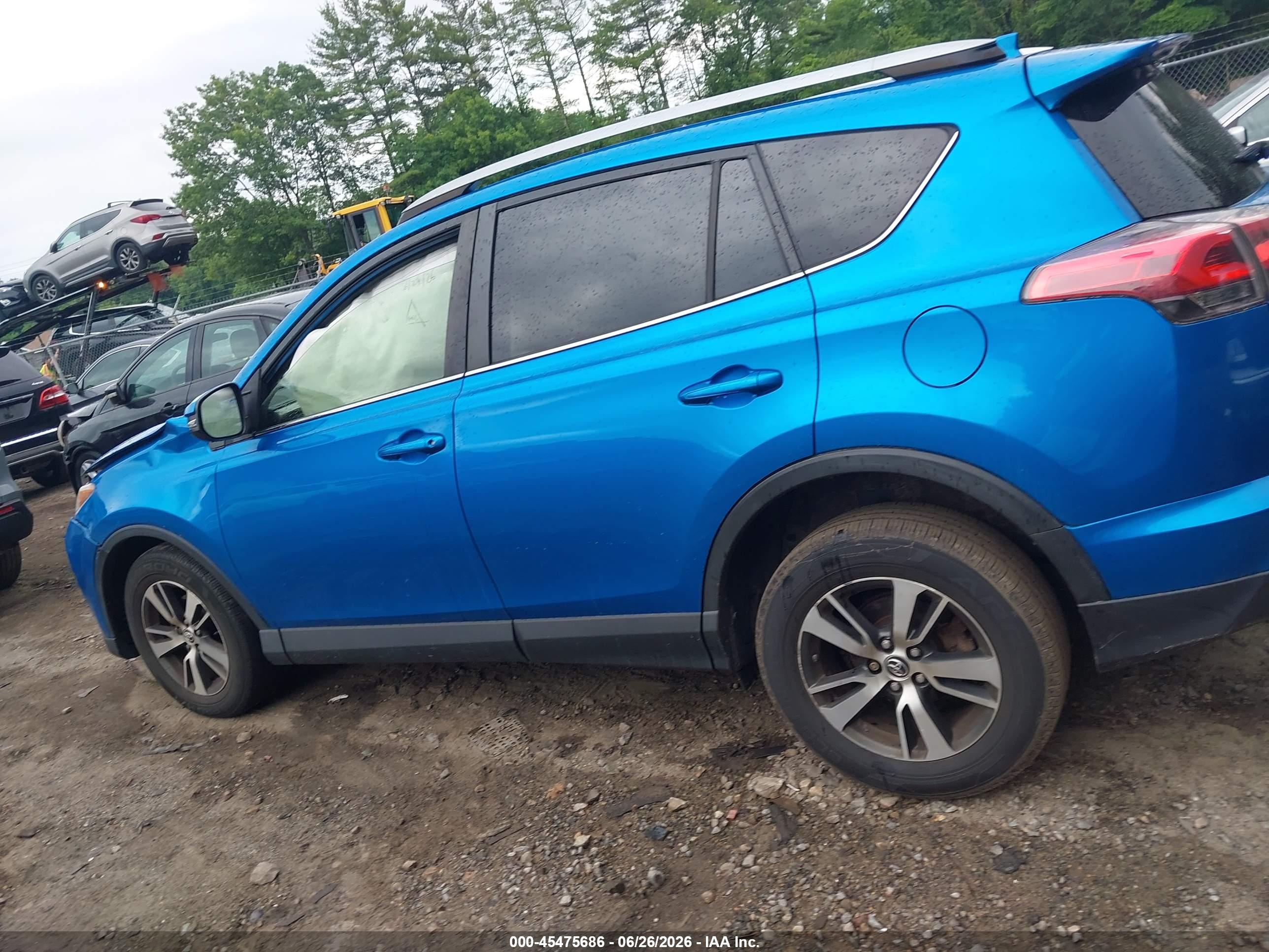 2017 TOYOTA RAV4 XLE