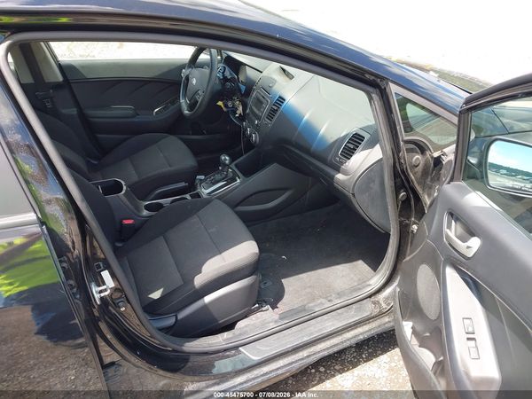 2017 KIA FORTE LX