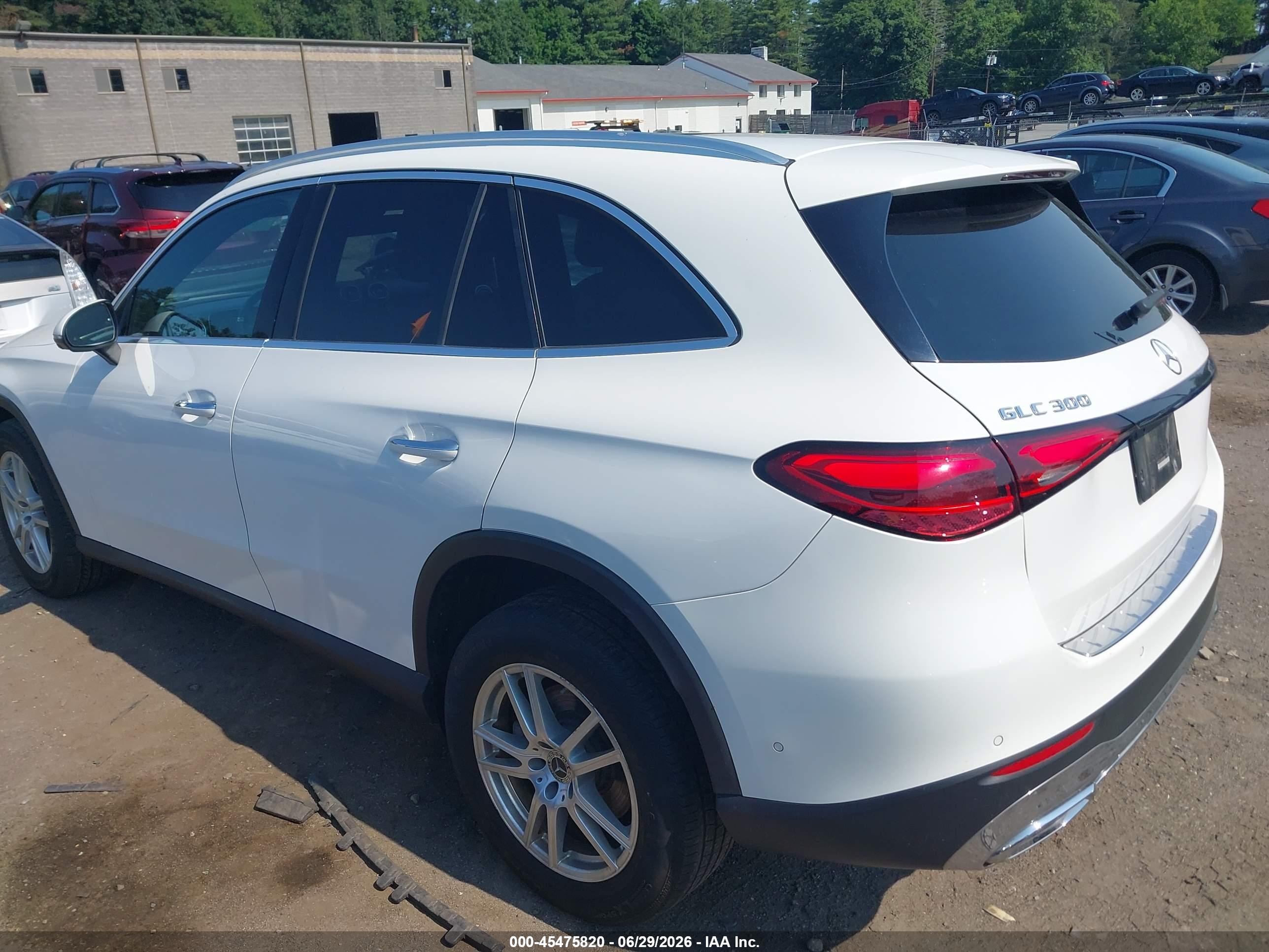 2023 MERCEDES-BENZ GLC 300 4MATIC SUV