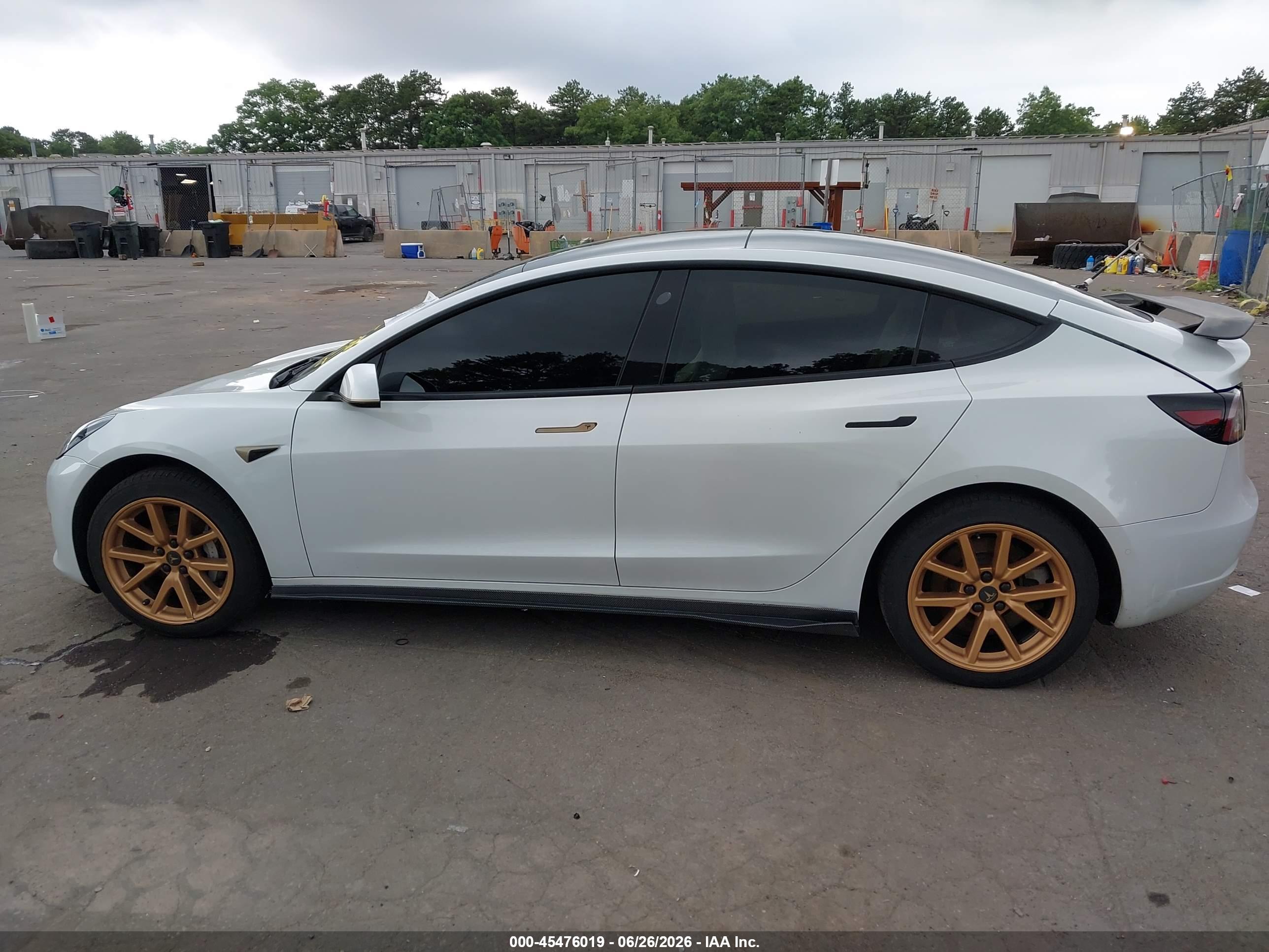 2021 TESLA MODEL 3