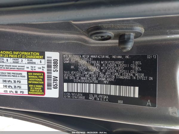 2013 TOYOTA SIENNA XLE V6 8 PASSENGER — I9