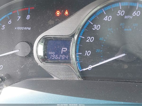 2013 TOYOTA SIENNA XLE V6 8 PASSENGER — I118