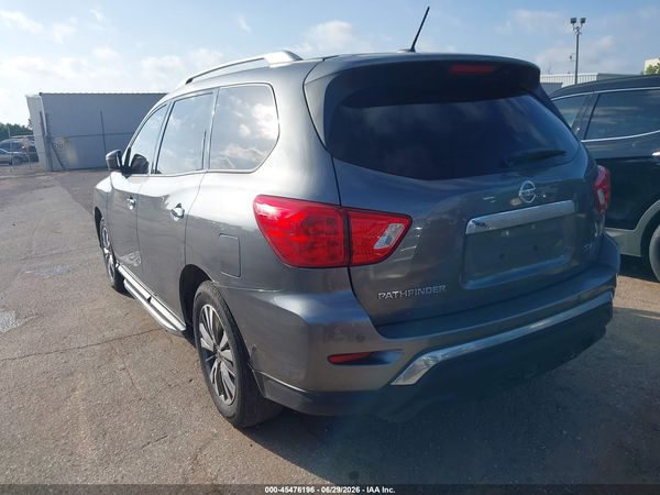 2018 NISSAN PATHFINDER SV