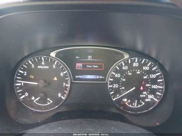 2018 NISSAN PATHFINDER SV
