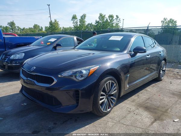 2019 KIA STINGER Base