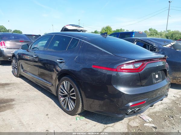 2019 KIA STINGER Base