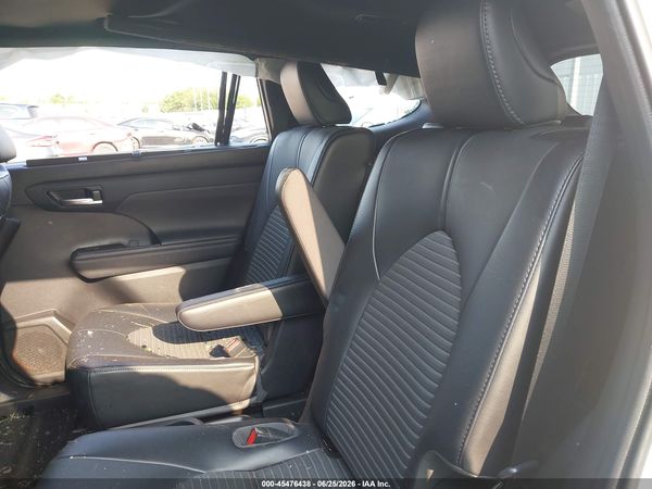 2021 TOYOTA HIGHLANDER XSE