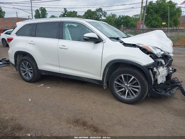 2019 TOYOTA HIGHLANDER XLE
