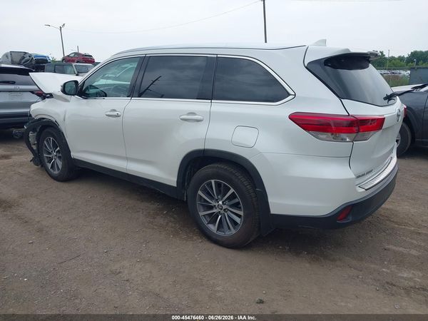 2019 TOYOTA HIGHLANDER XLE