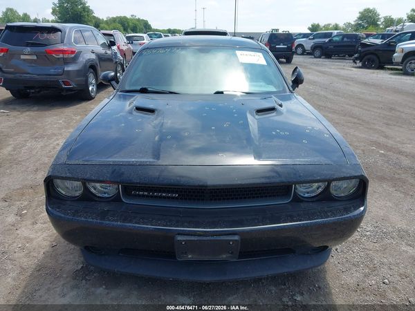 2013 DODGE CHALLENGER SXT