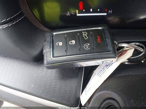 2024 JEEP GRAND CHEROKEE L LAREDO 4X4
