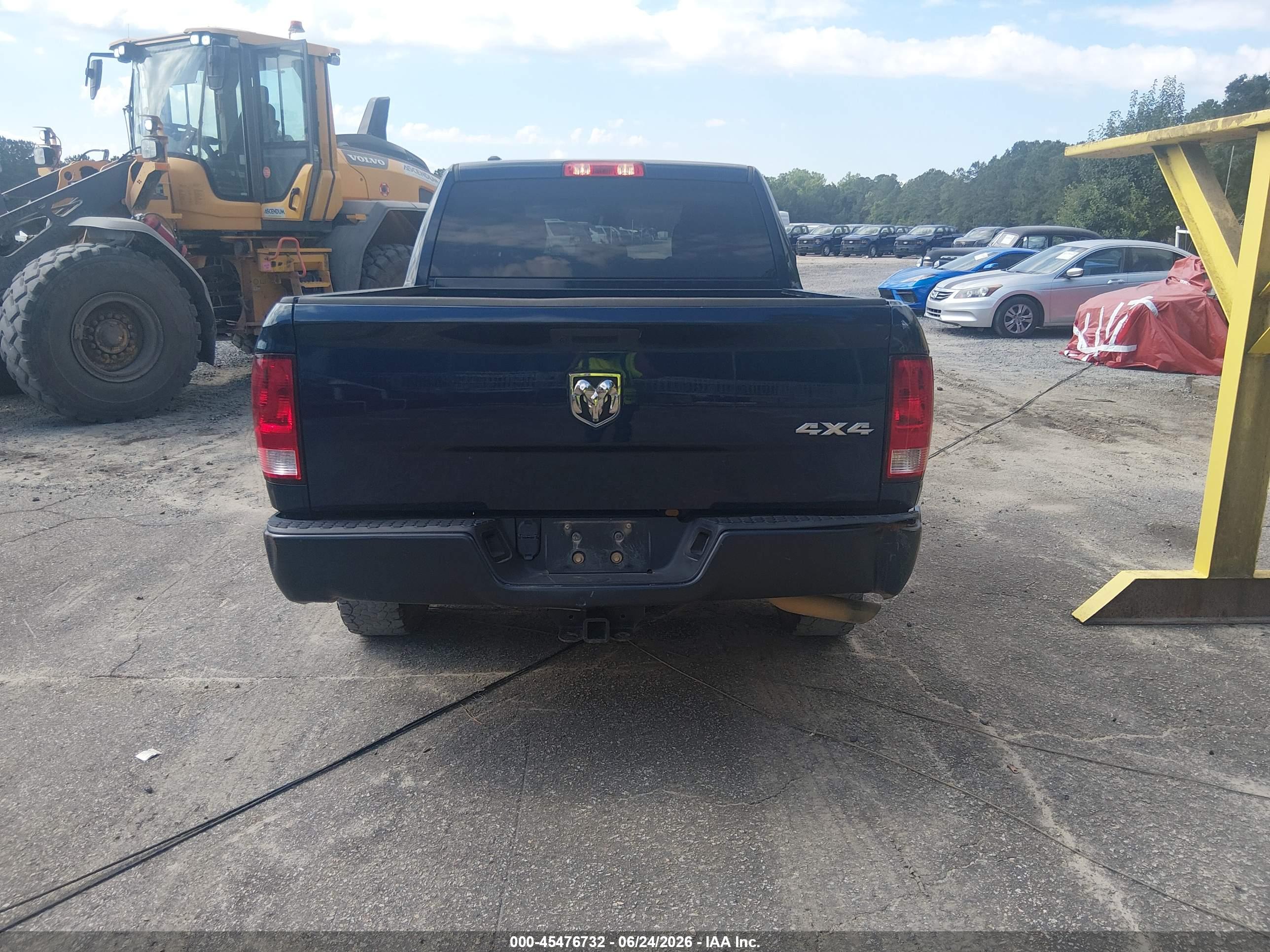2021 RAM 1500 CLASSIC TRADESMAN  4X4 5'7 BOX