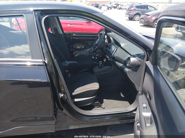 2024 NISSAN KICKS S XTRONIC CVT — I5
