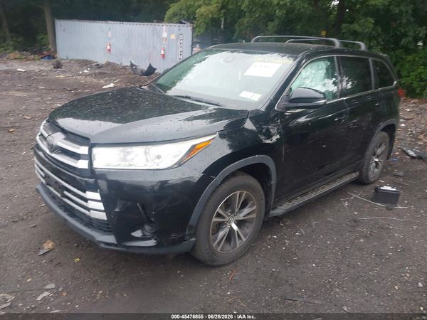 2017 TOYOTA HIGHLANDER LE