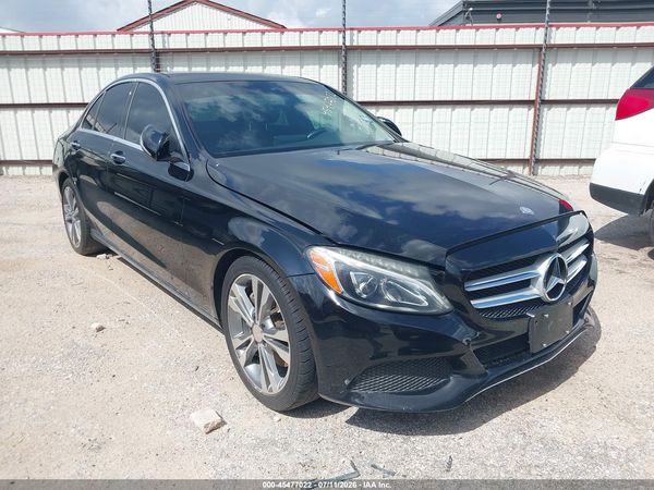 2015 MERCEDES-BENZ C 300 Base — I1