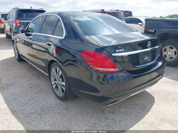 2015 MERCEDES-BENZ C 300 Base — I3