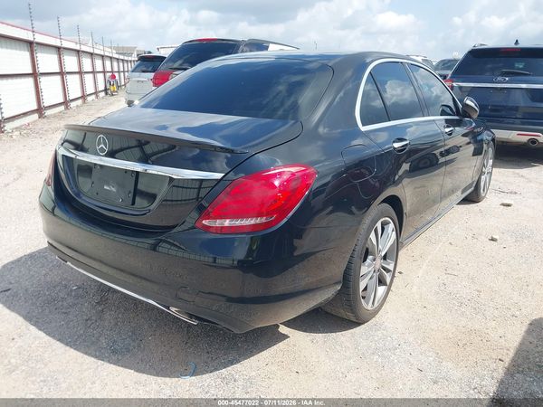 2015 MERCEDES-BENZ C 300 Base — I4
