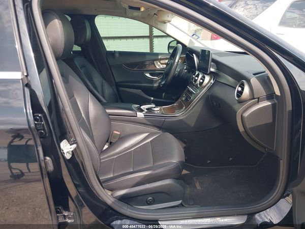 2015 MERCEDES-BENZ C 300 Base — I5