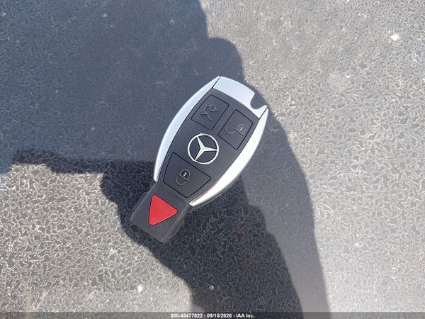 2015 MERCEDES-BENZ C 300 Base — I11