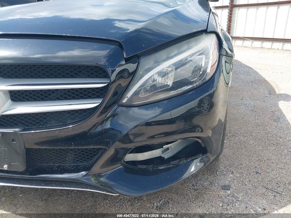 2015 MERCEDES-BENZ C 300 Base — I154