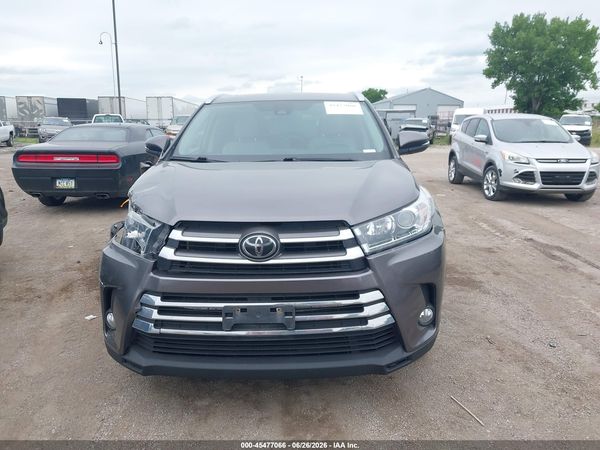 2018 TOYOTA HIGHLANDER LIMITED