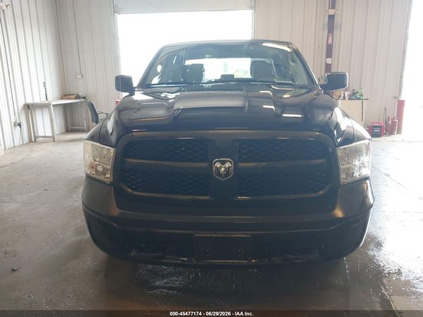 2018 RAM 1500 ST CREW CAB 4X4