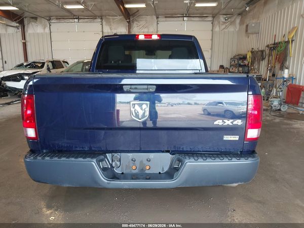 2018 RAM 1500 ST CREW CAB 4X4
