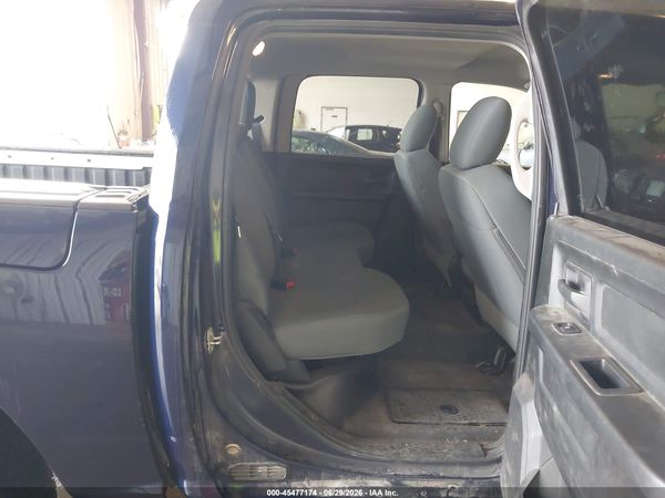 2018 RAM 1500 ST CREW CAB 4X4