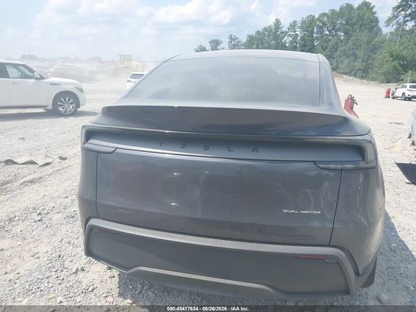 2026 TESLA MODEL Y