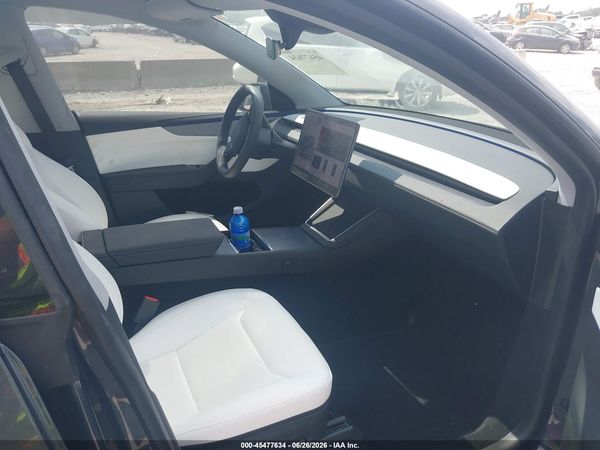 2026 TESLA MODEL Y