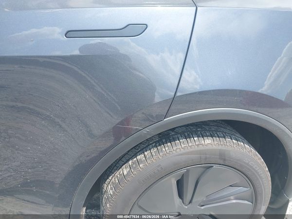 2026 TESLA MODEL Y