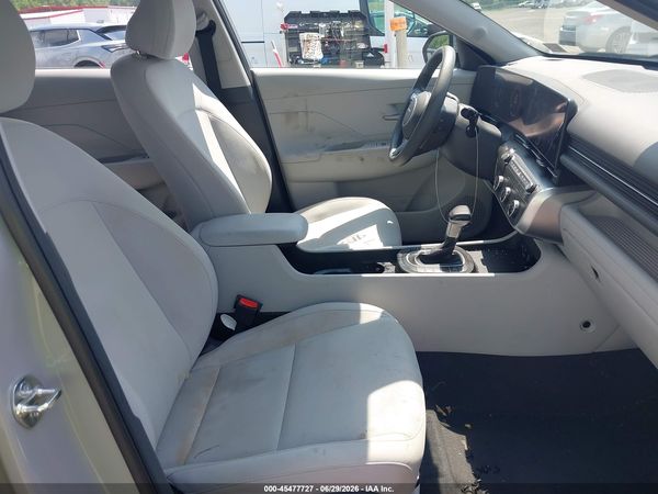 2024 HYUNDAI KONA SE