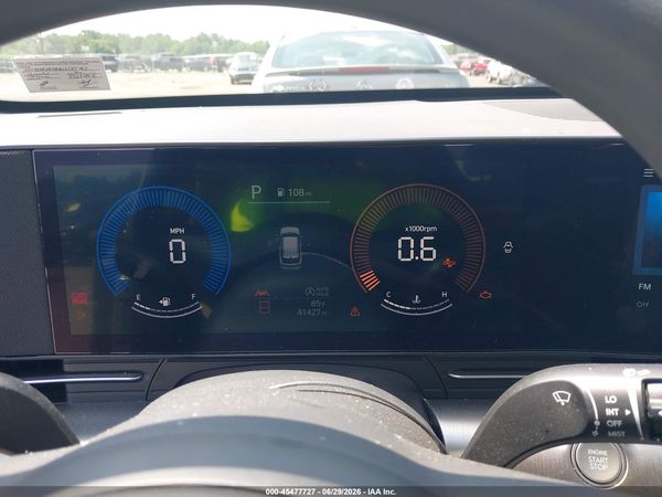 2024 HYUNDAI KONA SE