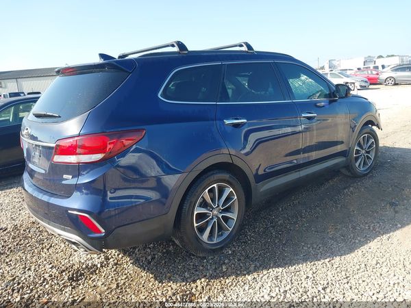 2017 HYUNDAI SANTA FE SE