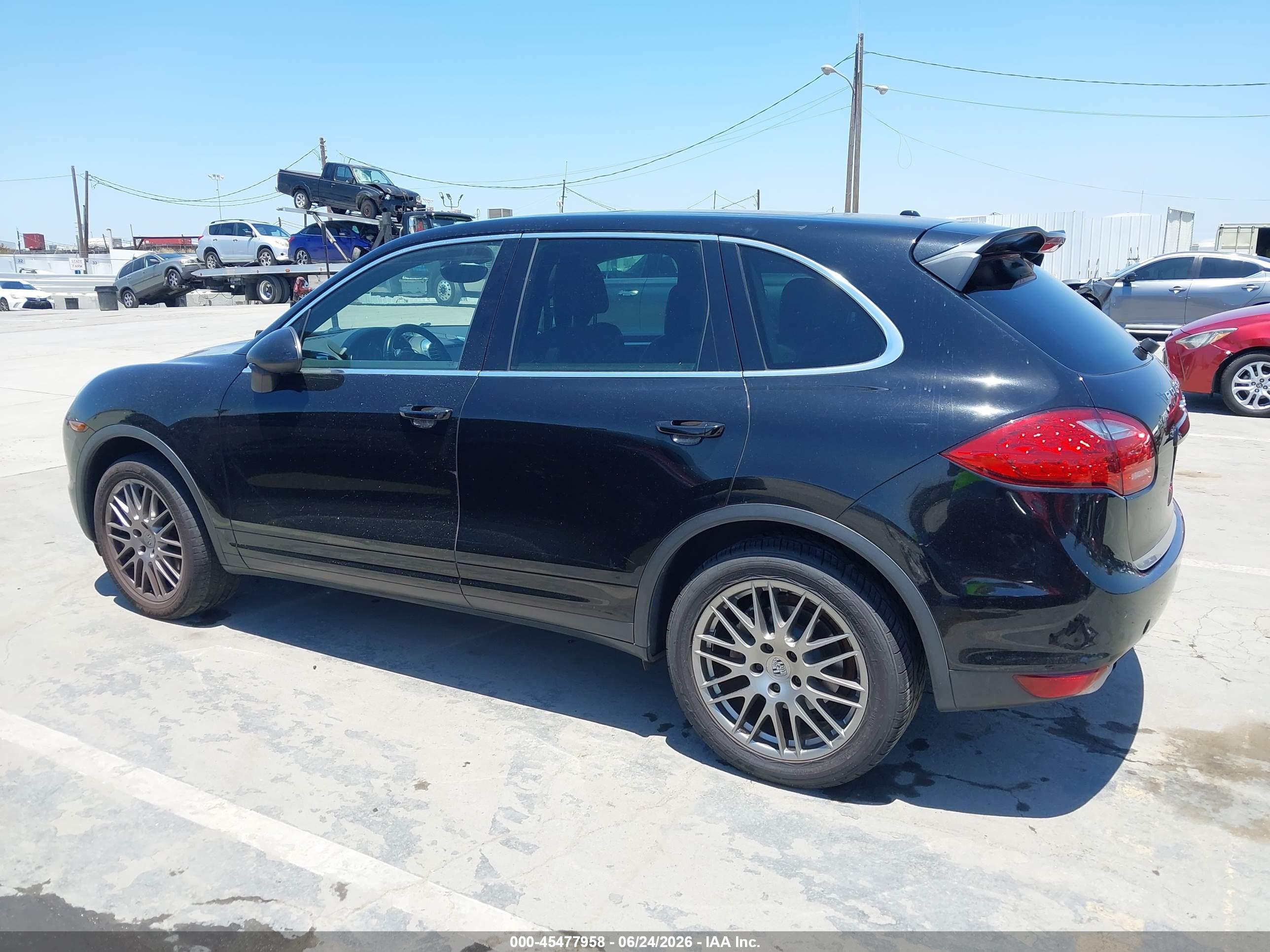 2013 PORSCHE CAYENNE S