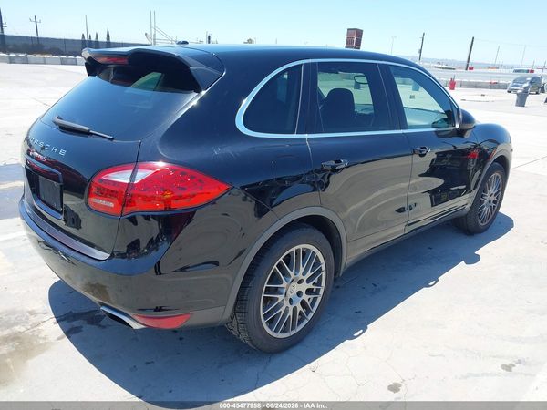 2013 PORSCHE CAYENNE S