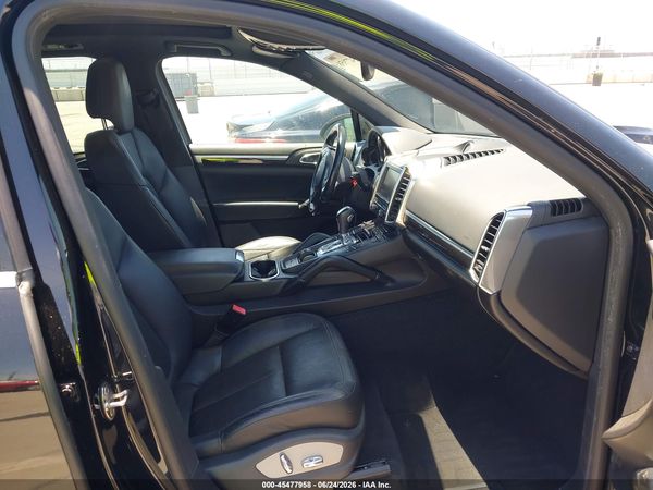 2013 PORSCHE CAYENNE S