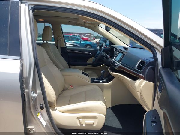 2016 TOYOTA HIGHLANDER LIMITED PLATINUM V6