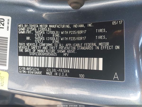 2017 TOYOTA SIENNA XLE 8 PASSENGER — I9