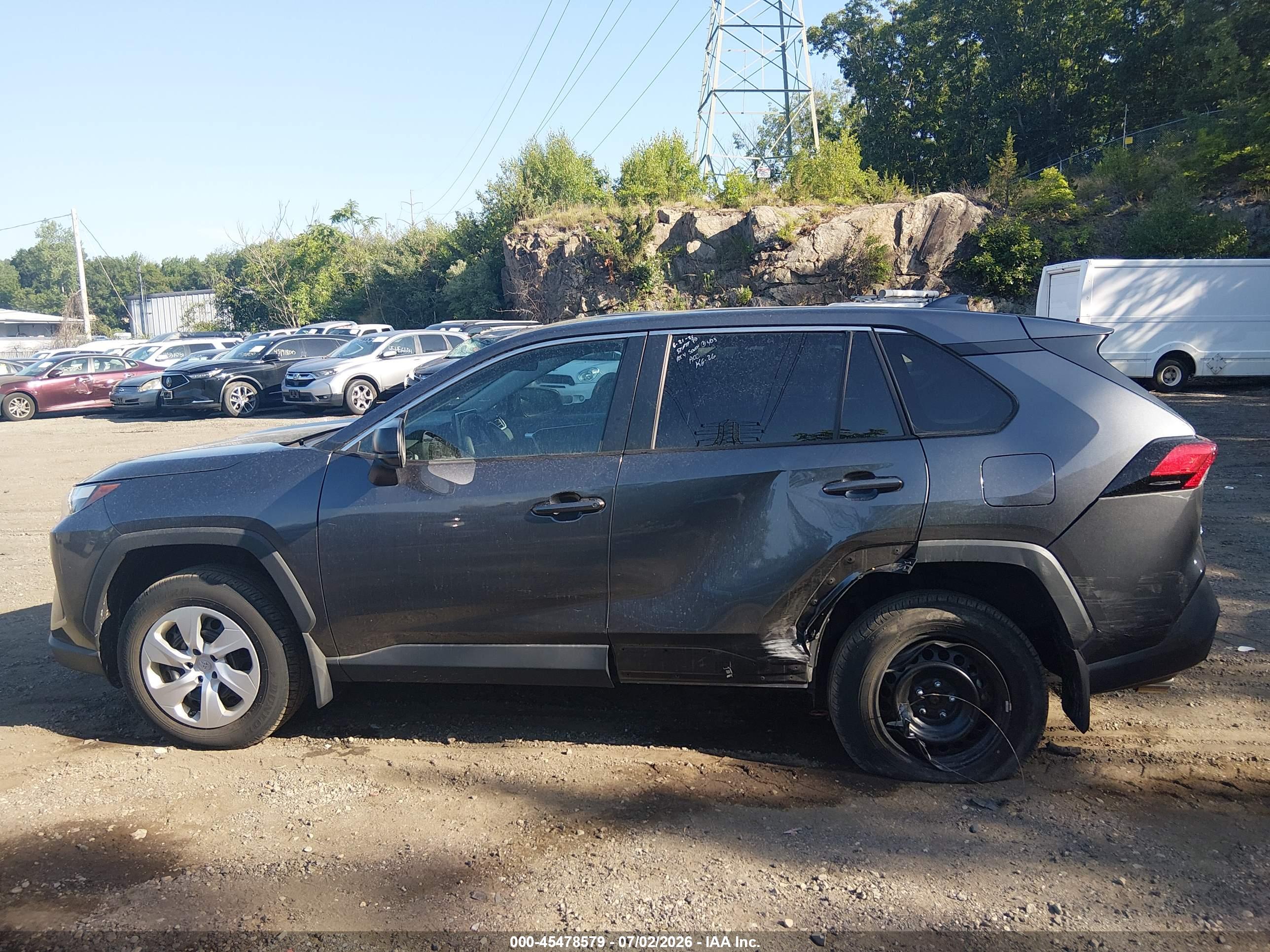 2023 TOYOTA RAV4 LE