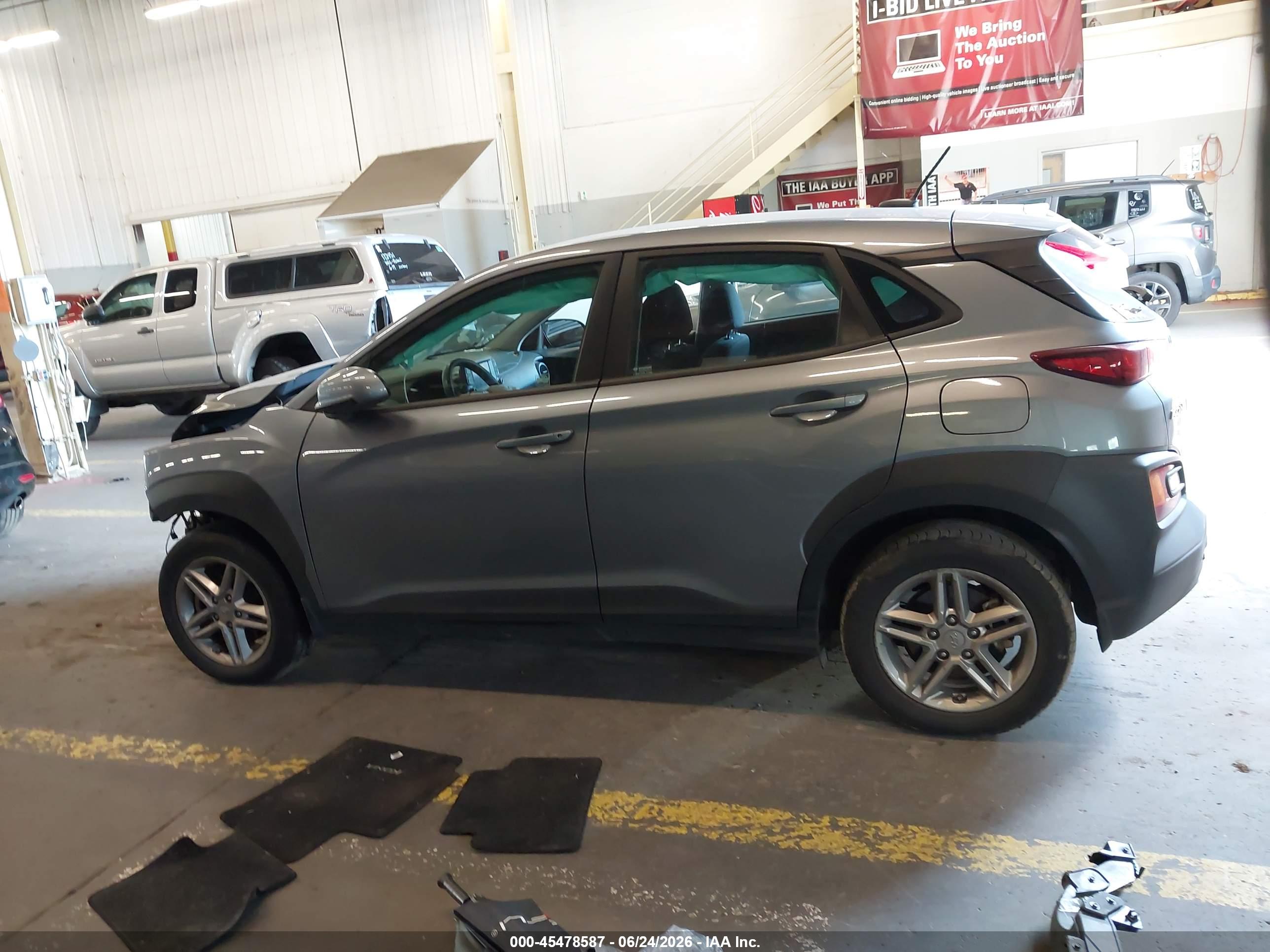 2021 HYUNDAI KONA SE