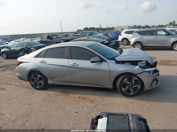 2022 HYUNDAI ELANTRA SEL