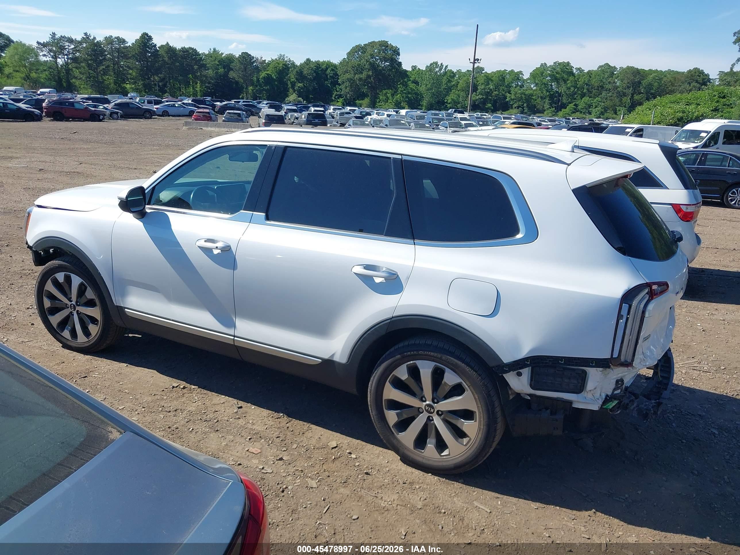 2020 KIA TELLURIDE S