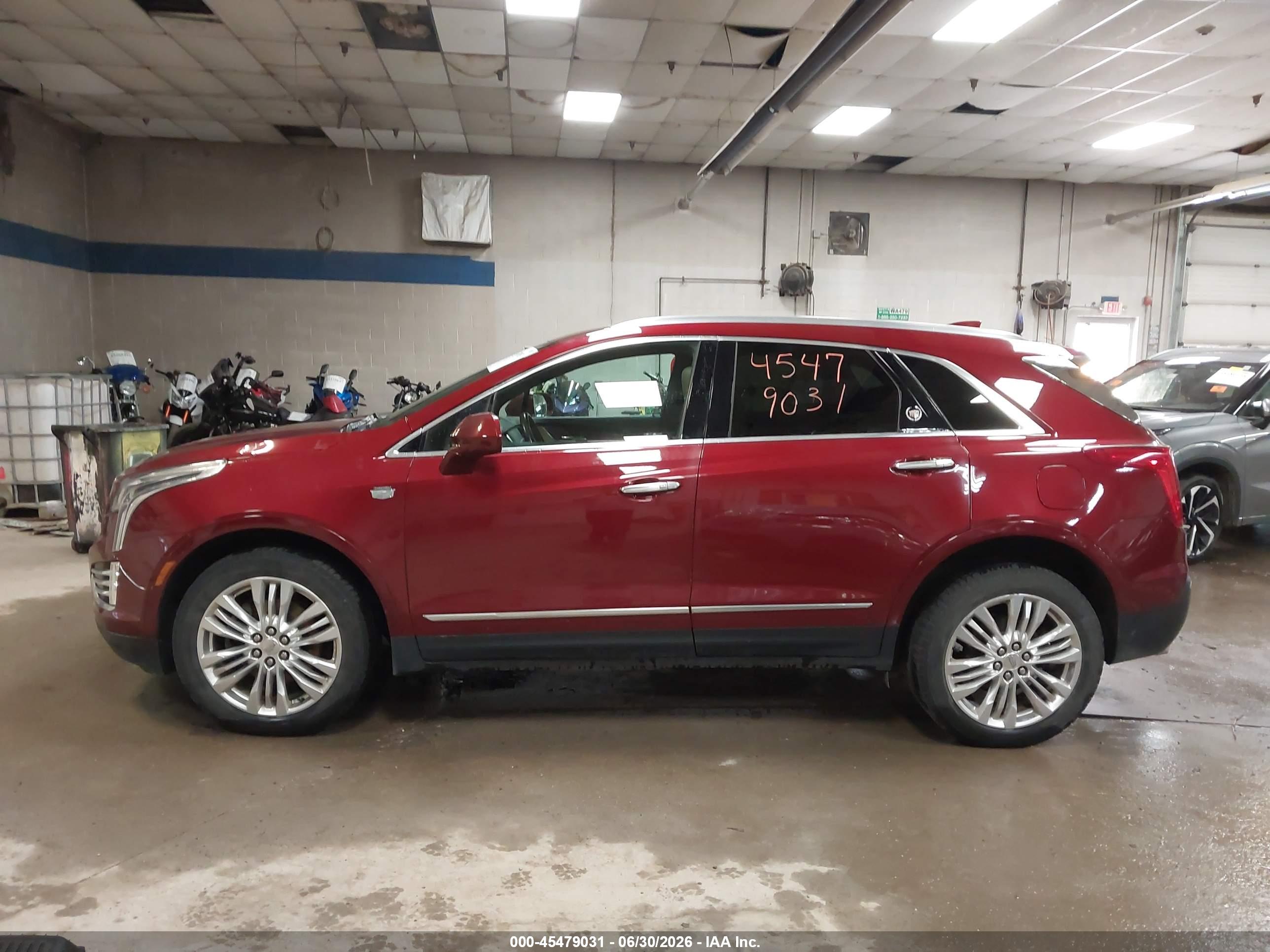2017 CADILLAC XT5 PREMIUM LUXURY