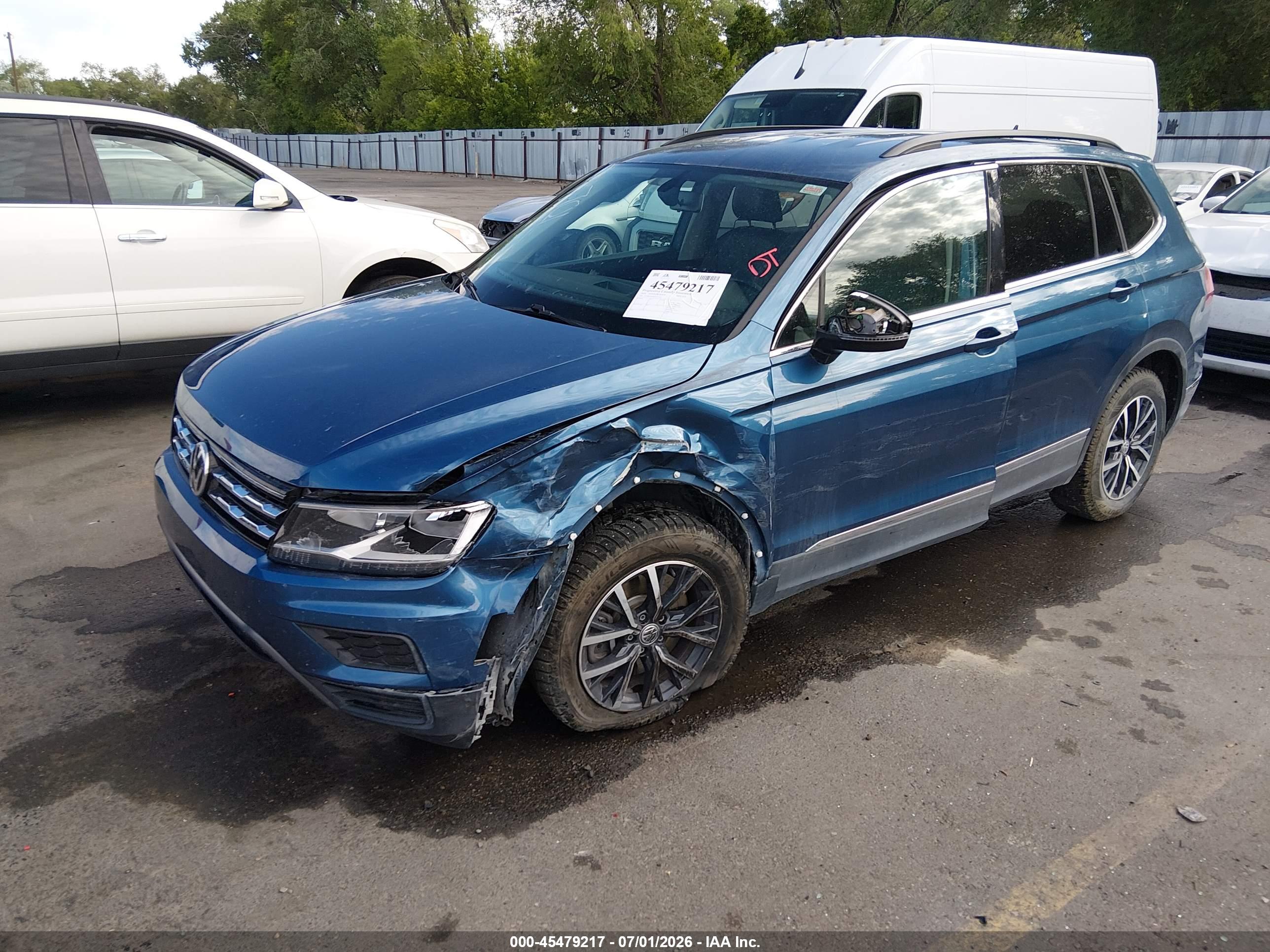 2020 VOLKSWAGEN TIGUAN — I2