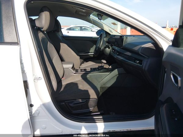 2025 KIA K4 LX