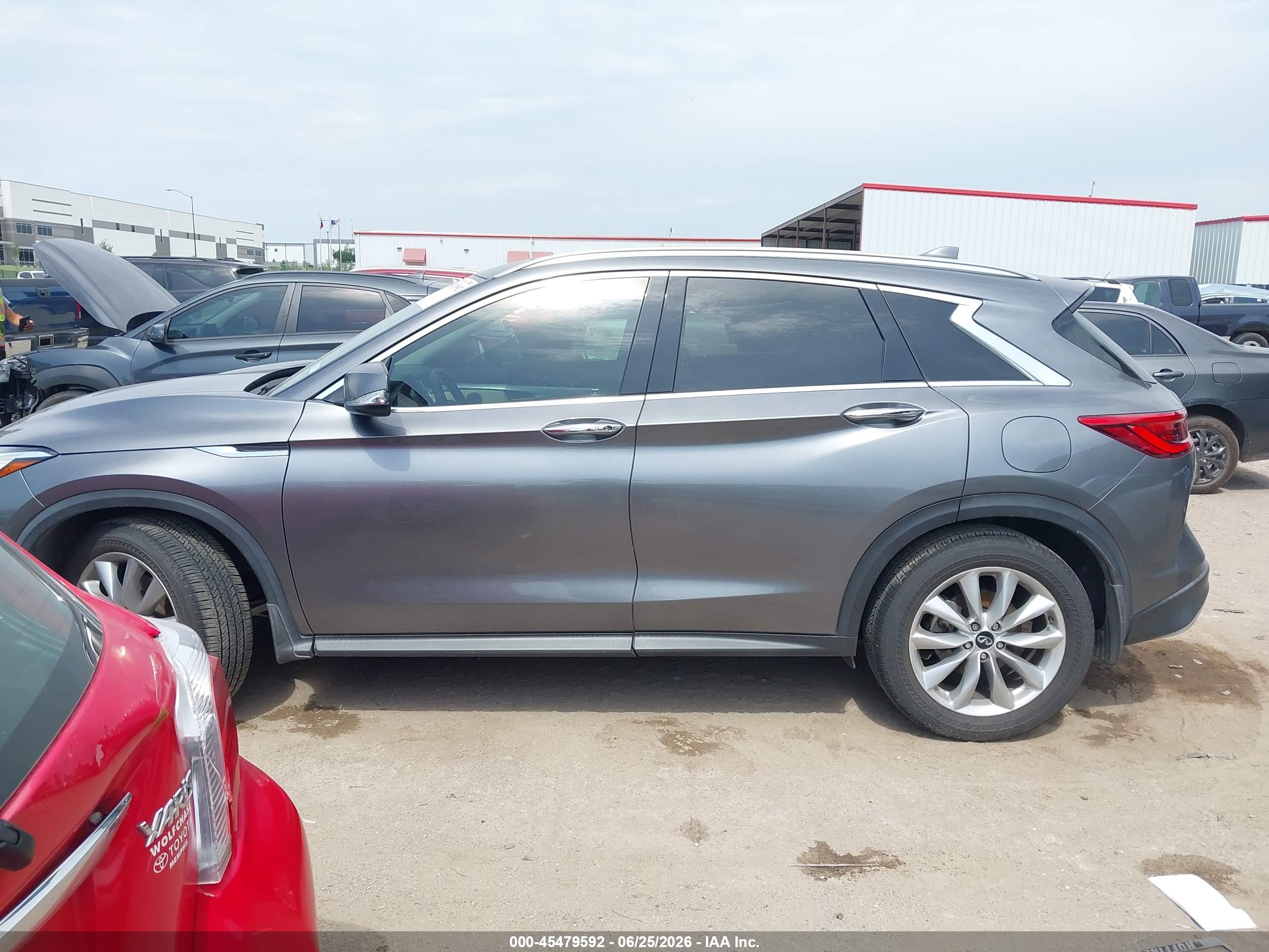 2021 INFINITI QX50 LUXE