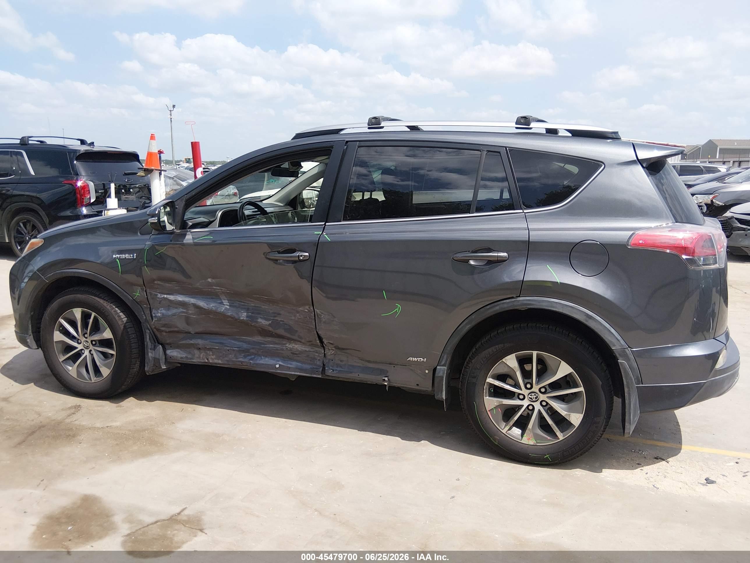 2017 TOYOTA RAV4 HYBRID XLE