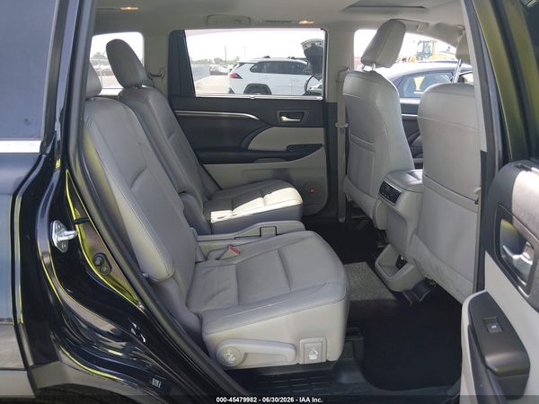 2016 TOYOTA HIGHLANDER LIMITED V6