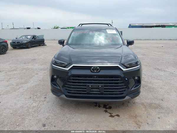 2025 TOYOTA GRAND HIGHLANDER PLATINUM